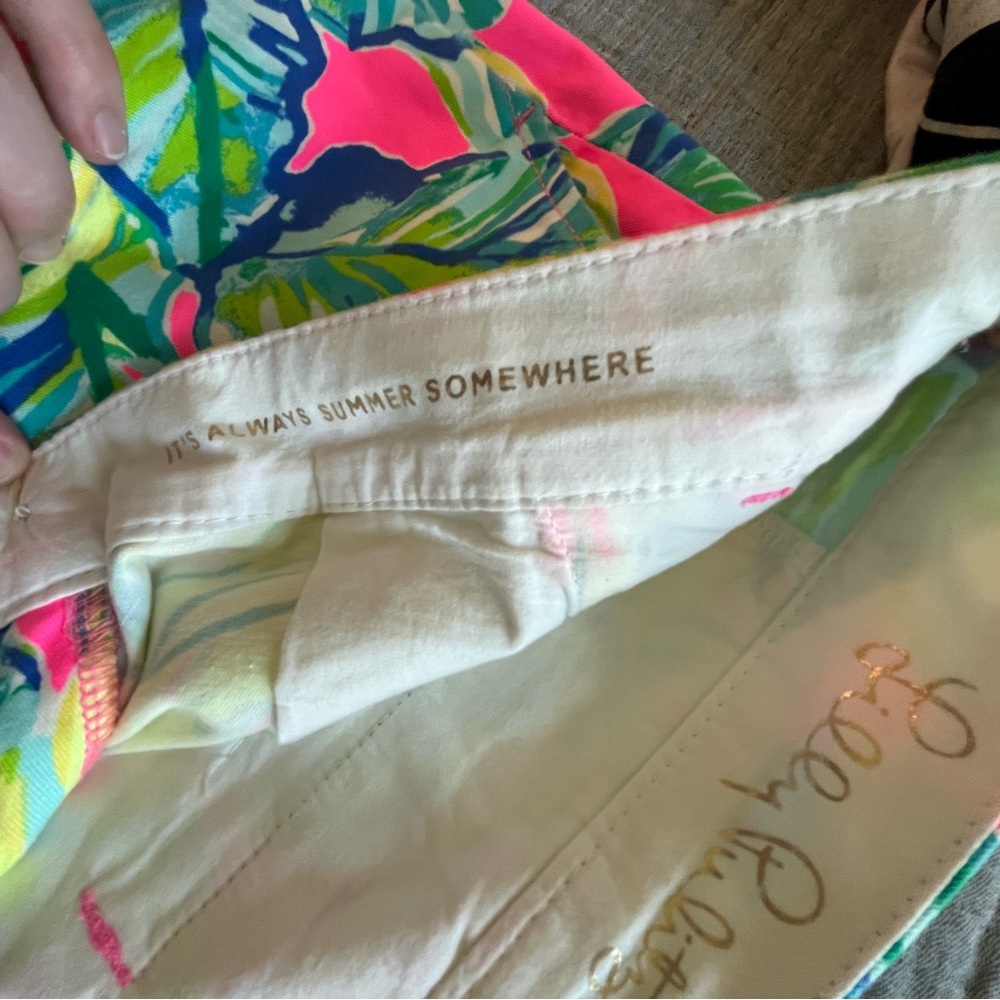 Lilly Pulitzer - Tropical Leaf Print Women's Shorts - Picture 6 of 6